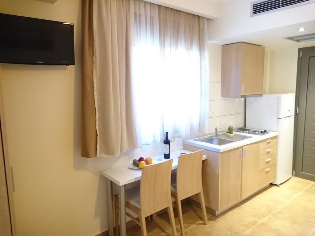 Artemis Plaza Aparthotel Agia Paraskevi  Room photo