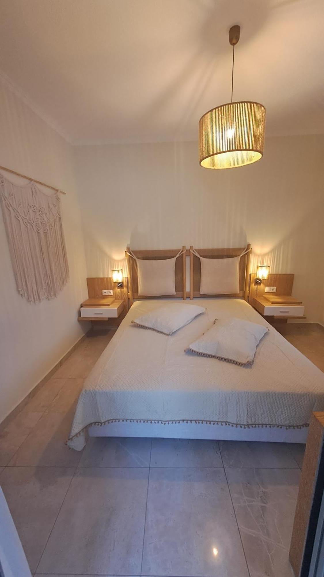 Artemis Plaza Aparthotel Agia Paraskevi  Exterior photo