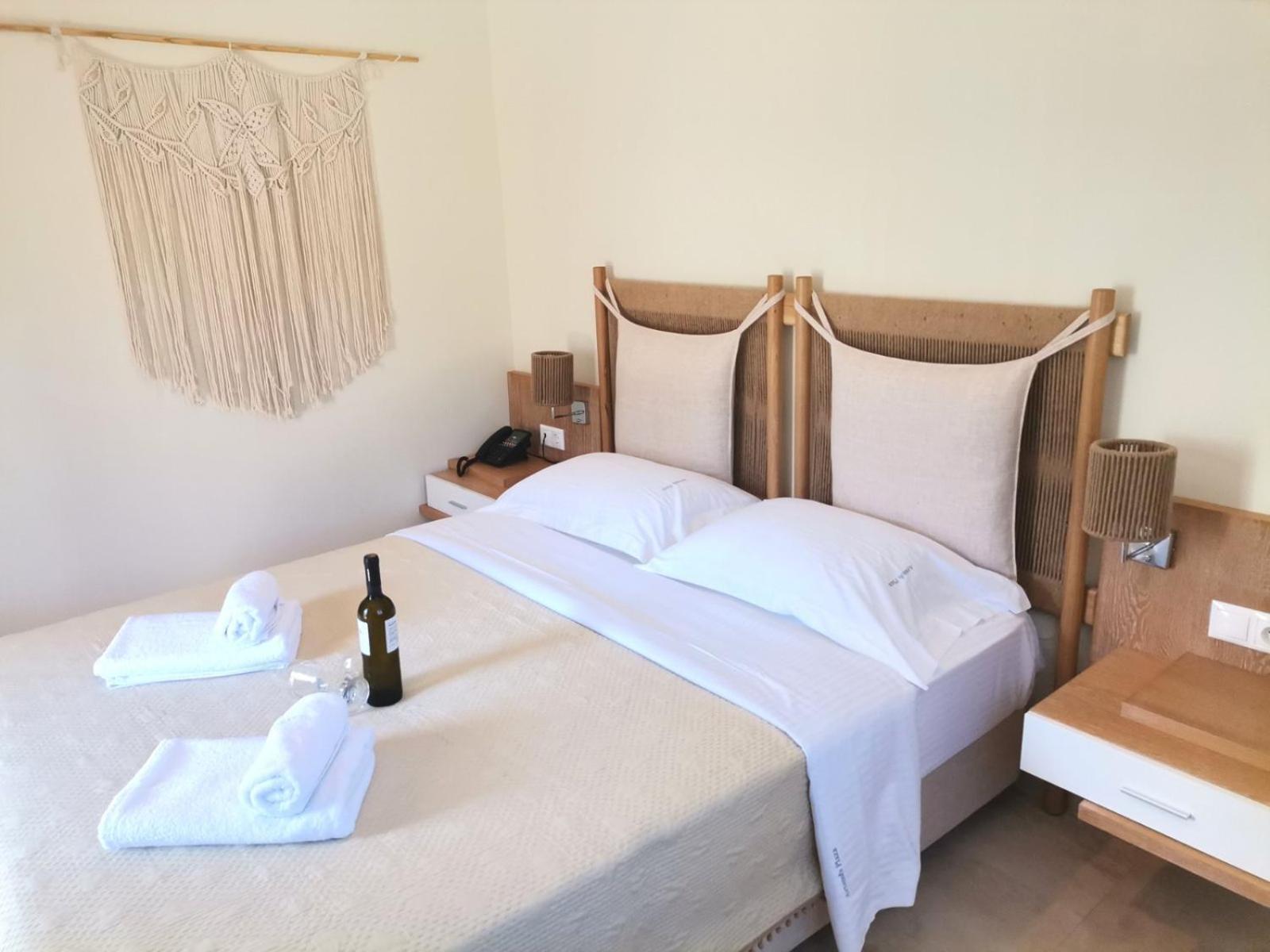 Artemis Plaza Aparthotel Agia Paraskevi  Exterior photo