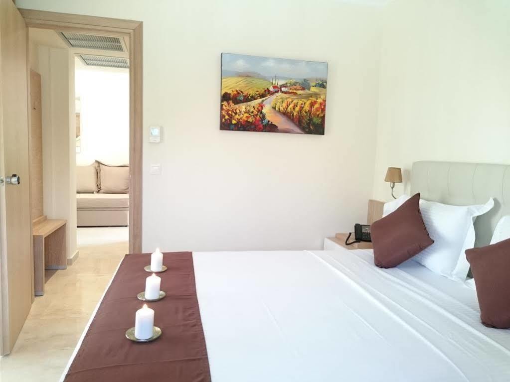 Artemis Plaza Aparthotel Agia Paraskevi  Exterior photo